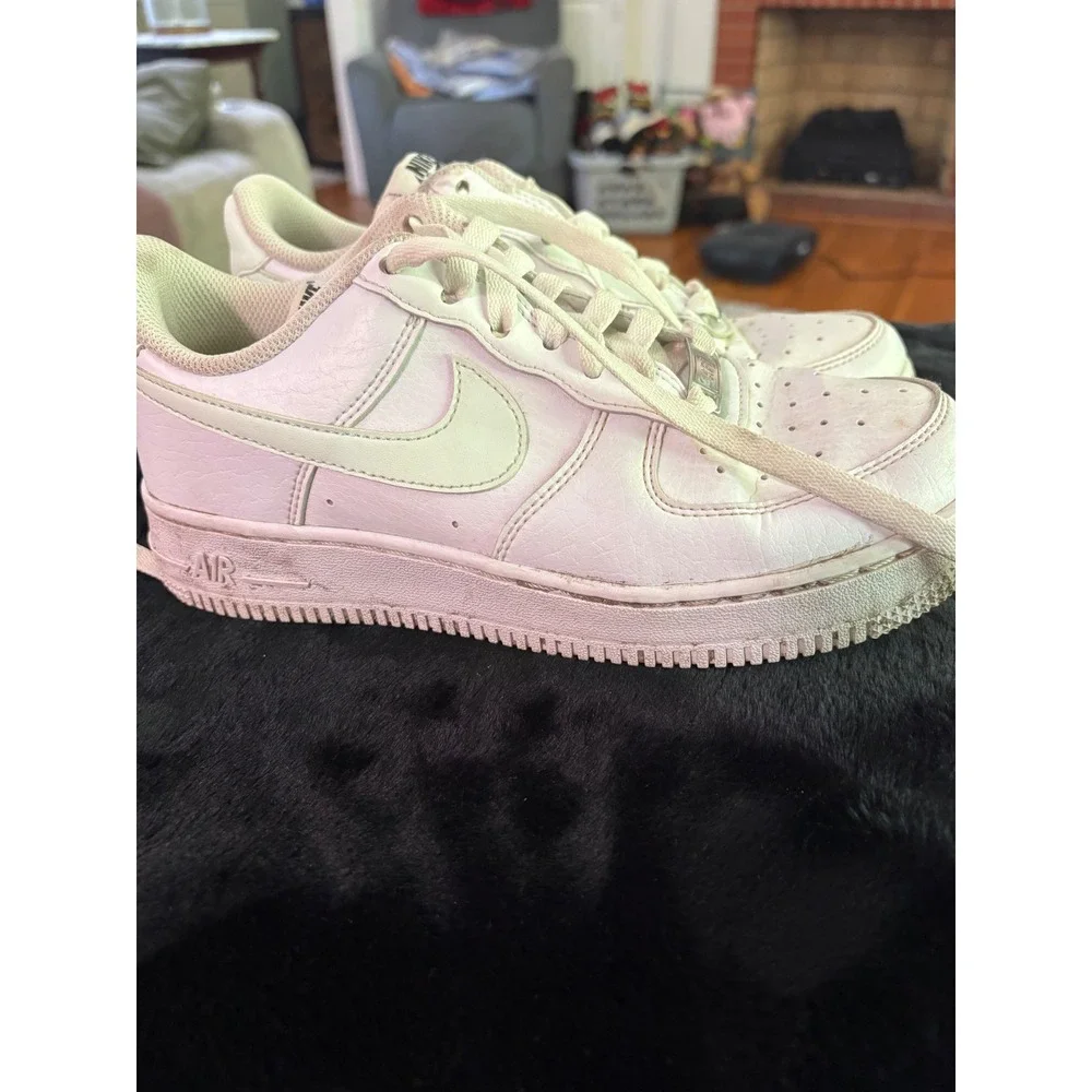 Nike Air Force 1 Low White Light Pink Sneakers DN1430-103 Womens 6.5
